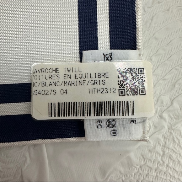 Hermes Voitures en Equilibre Scarf 45 - Picture 6 of 7